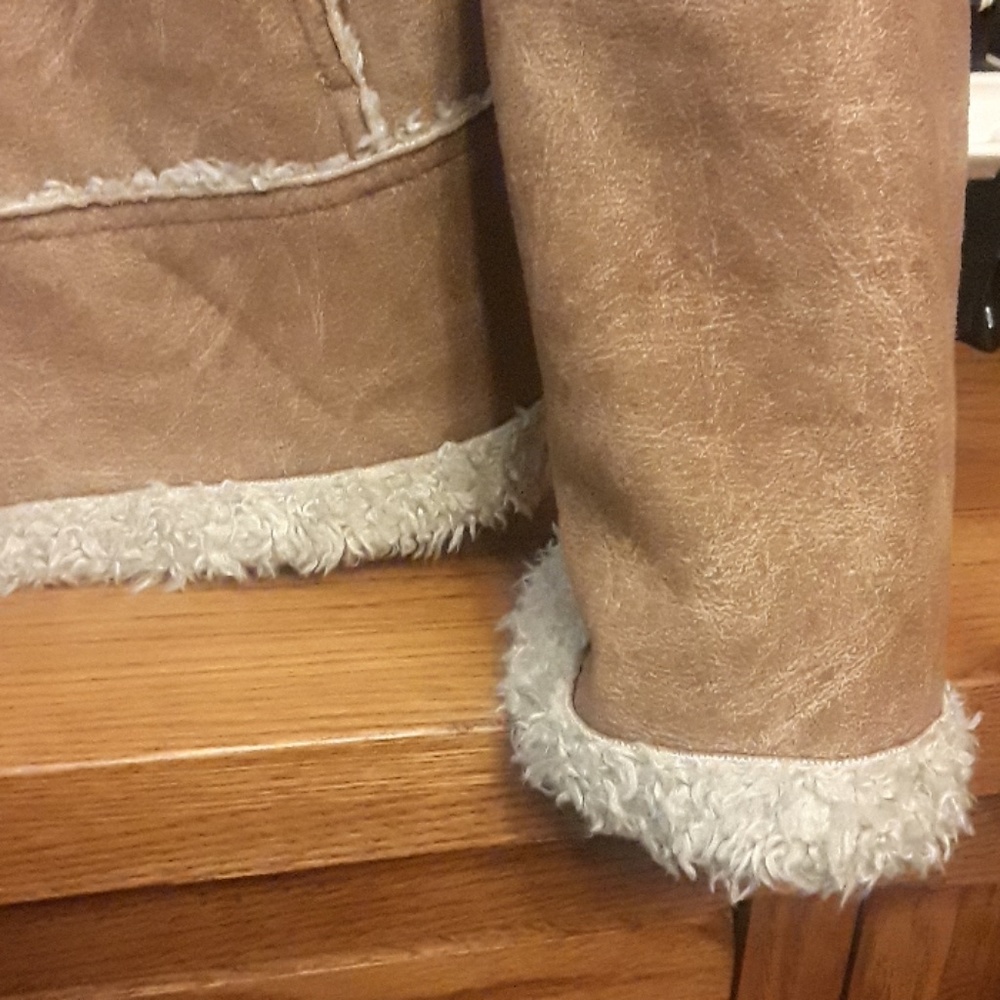 Sale!!CABELA'S faux shearling jacket Medium - Picture 3 of 8